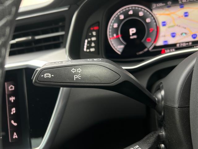 Ａ６ ４５ＴＦＳＩクワトロ　Ｓライン　ドライビングＰ　テクノロジーＰ　アルミホイ－ル１０スポークスターデザイン　メタリックブラック　ラグジュアリーＰ　ダンピングコントロールサスペンション（30枚目）