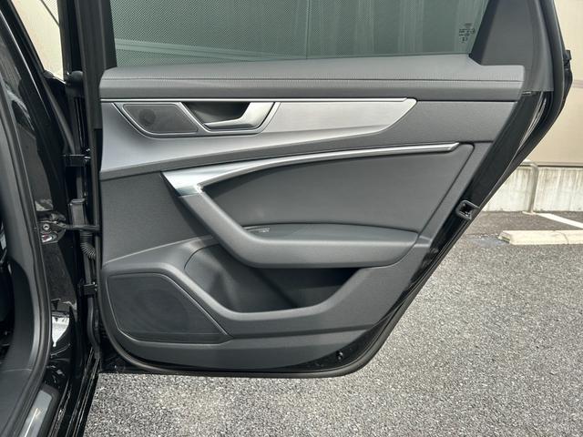 Ａ６ ４５ＴＦＳＩクワトロ　Ｓライン　ドライビングＰ　テクノロジーＰ　アルミホイ－ル１０スポークスターデザイン　メタリックブラック　ラグジュアリーＰ　ダンピングコントロールサスペンション（40枚目）