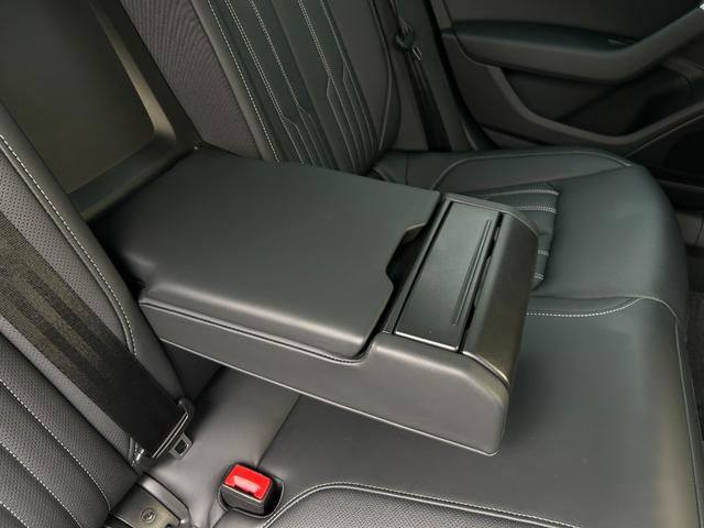 Ａ６ ４５ＴＦＳＩクワトロ　Ｓライン　ドライビングＰ　テクノロジーＰ　アルミホイ－ル１０スポークスターデザイン　メタリックブラック　ラグジュアリーＰ　ダンピングコントロールサスペンション（42枚目）