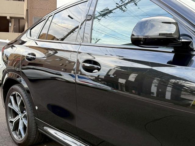 Ｘ６ ｘＤｒｉｖｅ　３５ｄ　Ｍスポーツ　純正ＨＤＤナビ地デジＴＶ・チャコールレザーシート・パノラマサンルーフ・ＡｐｐｌｅＣａｒＰｌａｙ・アンビエントライト・ハンズオフ・カーブドディスプレイ・電動リアゲート・全方位カメラ・ミラーＥＴＣ（10枚目）