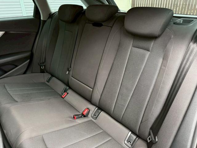 Ａ４アバント ２．０ＴＦＳＩ　純正ＨＤＤナビ地デジＴＶ　サンルーフ　バックカメラ　電動リアゲート　衝突回避警告　純正１７インチアルミホイール　クリアランスソナー　クルーズコントロール（23枚目）