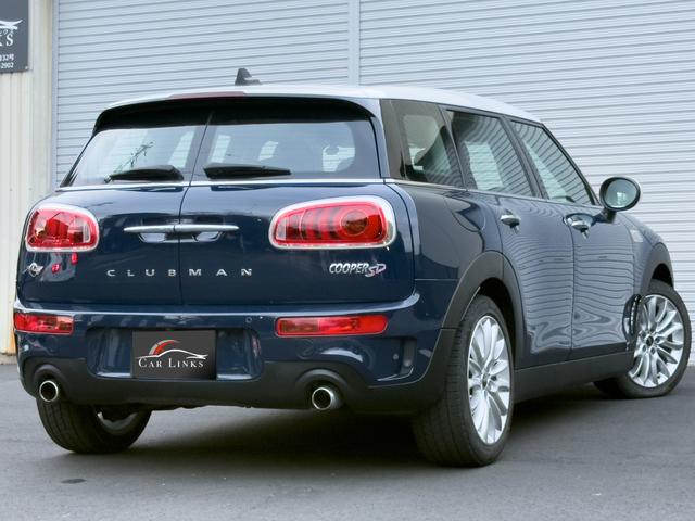MINI クーパーSD クラブマン ブルーレザーシート パノラマサンルーフ シートヒーター バックカメラ ソナー 純正ナビ 17インチAW キセノンヘッドライト スマートキー 観音開き メモリーパワーシート(7枚目)