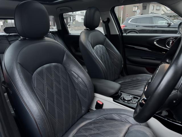 MINI クーパーSD クラブマン ブルーレザーシート パノラマサンルーフ シートヒーター バックカメラ ソナー 純正ナビ 17インチAW キセノンヘッドライト スマートキー 観音開き メモリーパワーシート(26枚目)