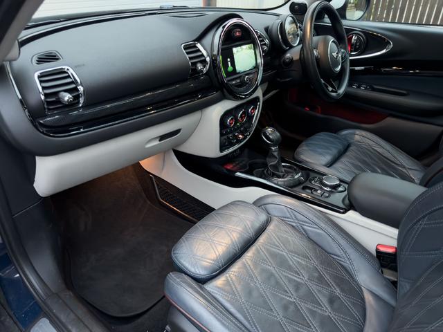 MINI クーパーSD クラブマン ブルーレザーシート パノラマサンルーフ シートヒーター バックカメラ ソナー 純正ナビ 17インチAW キセノンヘッドライト スマートキー 観音開き メモリーパワーシート(27枚目)