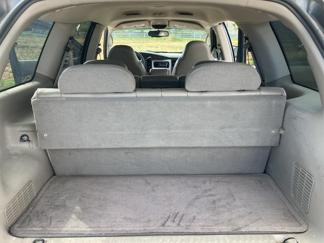 ダッジ・デュランゴ SLTプラス 新車並行 1No登録/ユーザー買取/6人乗車登録/ベージュレザーシート/シートヒーター/フロントベンチシート 社外17インチアルミホイール ヒッチメンバー クルーズコントロール(18枚目)