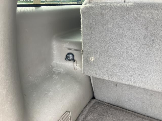 ダッジ・デュランゴ SLTプラス 新車並行 1No登録/ユーザー買取/6人乗車登録/ベージュレザーシート/シートヒーター/フロントベンチシート 社外17インチアルミホイール ヒッチメンバー クルーズコントロール(19枚目)