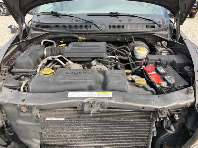 ダッジ・デュランゴ SLTプラス 新車並行 1No登録/ユーザー買取/6人乗車登録/ベージュレザーシート/シートヒーター/フロントベンチシート 社外17インチアルミホイール ヒッチメンバー クルーズコントロール(29枚目)