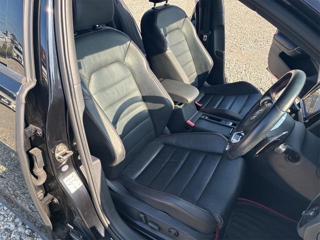 ゴルフＧＴＩ ベースグレード　ゴルフ７　ＧＴＩ　車高調ローダウン　社外１９インチ　ワンオフマフラー（13枚目）