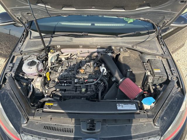 ゴルフＧＴＩ ベースグレード　ゴルフ７　ＧＴＩ　車高調ローダウン　社外１９インチ　ワンオフマフラー（17枚目）