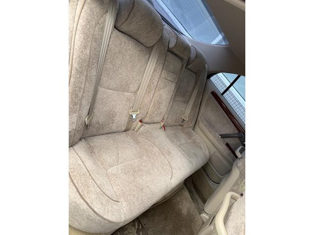 クラウンマジェスタ 4.0Cタイプ 17マジェスタ後期 V8エンジン ローダウン 車高調交換済 18インチAW+新品タイヤ 走行距離5.6万キロ 定番ホワイト2トン ベージュ内装 ヘッドアップディスプレイ 電動サンシェード キセノン(23枚目)