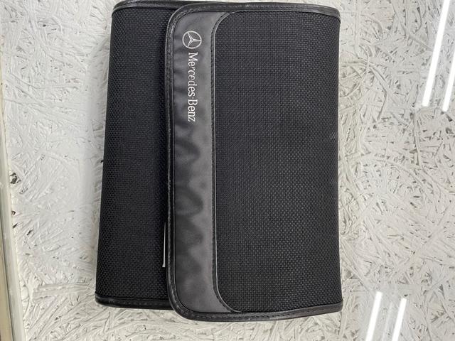 ミディアムクラス 300TE マラカイトグリーン ディーラー車 純正スペアキー 点検記録簿 本革シート サンルーフ 7人乗り(11枚目)