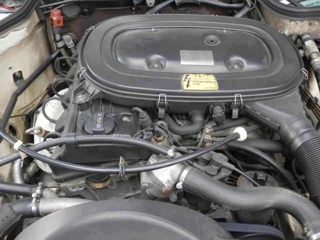 190クラス 190E ライトアイボリー ディーラー車 サンルーフ メーターO/Hクリーニング済 三角パネル新品交換済(11枚目)