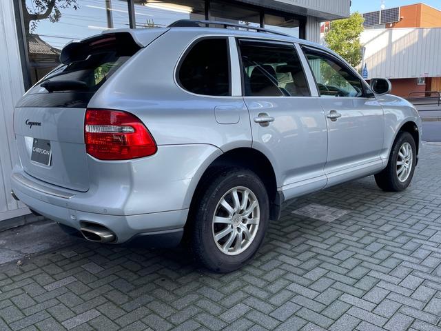 カイエン ベースグレード 3.6 ティプトロニックS 4WD(6枚目)