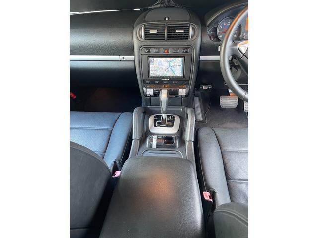 カイエン ベースグレード 3.6 ティプトロニックS 4WD(10枚目)