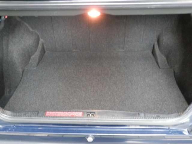 ミディアムクラス ２３０Ｅ　サッコレス　ミッドナイトブルー　ディーラー車（7枚目）