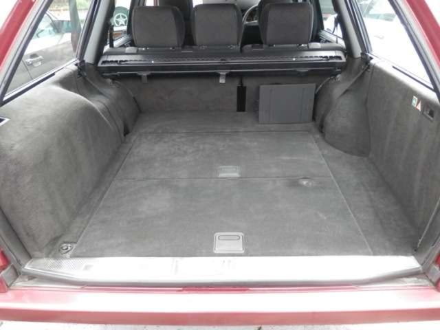 Eクラスステーションワゴン E280ステーションワゴン アルマンダインレッド ディーラー車 前期フェイス サンルーフ スポーツハンドル バッテリー新品交換済 最終モデル(6枚目)