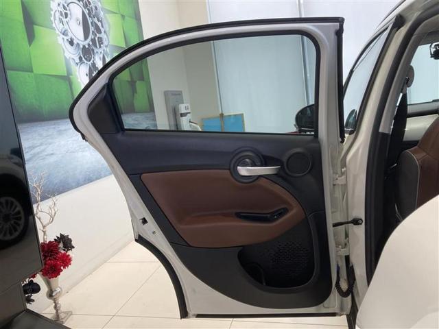 �����̃h�A�ɂȂ�܂��B