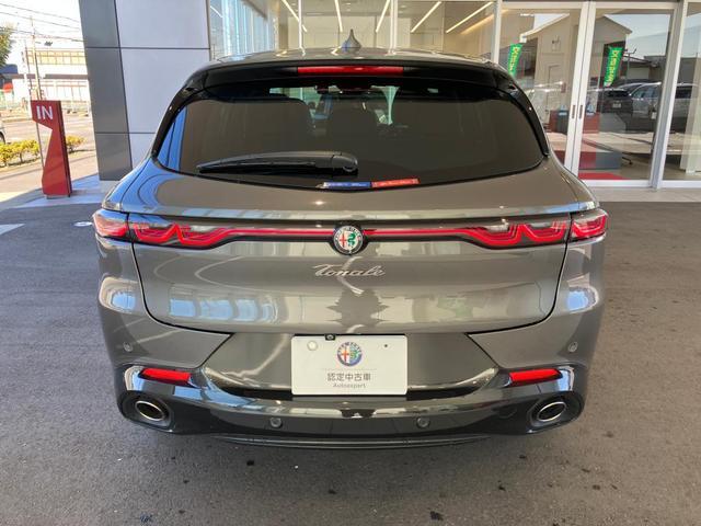トナーレ プラグインハイブリッドＱ４　ヴェローチェ　認定中古車保証付　整備付　バックカメラ　レザーシート　シートヒーター　パワーシート　ＥＴＣ　障害物センサー（8枚目）
