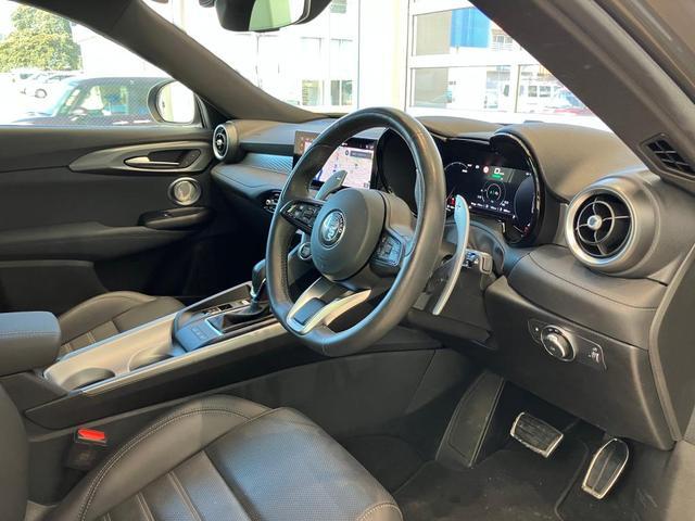 トナーレ プラグインハイブリッドＱ４　ヴェローチェ　認定中古車保証付　整備付　バックカメラ　レザーシート　シートヒーター　パワーシート　ＥＴＣ　障害物センサー（15枚目）