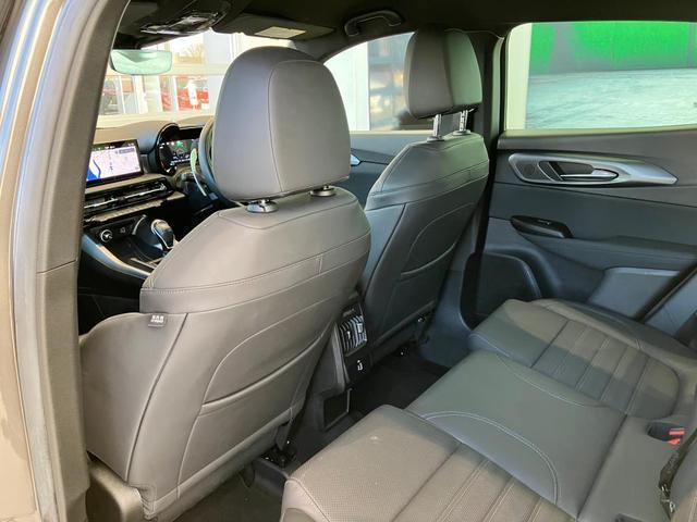 トナーレ プラグインハイブリッドＱ４　ヴェローチェ　認定中古車保証付　整備付　バックカメラ　レザーシート　シートヒーター　パワーシート　ＥＴＣ　障害物センサー（21枚目）