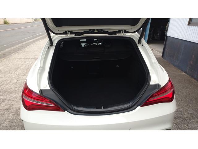 ＣＬＡクラス シューティングブレーク ＣＬＡ４５　４マチック　シューティングブレーク　後期モデル　レーダーセーフティＰＫＧ　パノラマスライディングルーフ　Ｇナビ　ＴＶ　バックカメラ　黒革　シートヒーター　パワーシート　ＬＥＤヘッドライト　１８インチＡＷ　キーレスゴー　パワーバックドア（9枚目）
