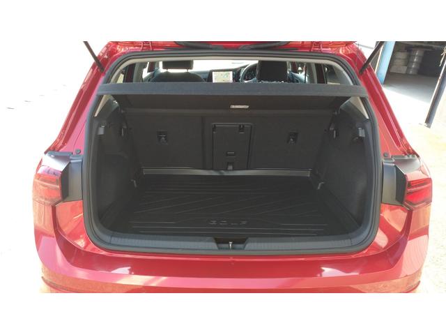 ゴルフ ｅＴＳＩスタイル　ナビ　地デジＴＶ　ブルートゥース　ＥＴＣ　ＡＣＣ　リヤビューカメラ　障害物センサー　駐車支援　デジタルメーター　ＬＥＤマトリックスヘッドライト　ドライブレコーダー　シート＋ステアリングヒーター　ＨＵＤ（8枚目）