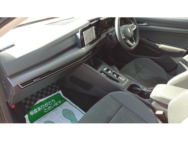 ゴルフ ｅＴＳＩスタイル　ナビ　地デジＴＶ　ブルートゥース　ＥＴＣ　ＡＣＣ　リヤビューカメラ　障害物センサー　駐車支援　デジタルメーター　ＬＥＤマトリックスヘッドライト　ドライブレコーダー　シート＋ステアリングヒーター　ＨＵＤ（10枚目）