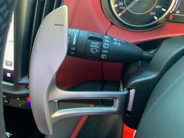 レヴァンテ グランスポーツ　後期型　ワンオーナー　禁煙車　パノラマサンルーフ　２１インチヘリオスホイール　ハーマンカーデン　ソフトクローズドア　三層コートパール　ＭＩＡシステム　全席シートヒーター　キックセンサー付電動テールゲート　ドライブレコーダー　ＥＴＣ（27枚目）