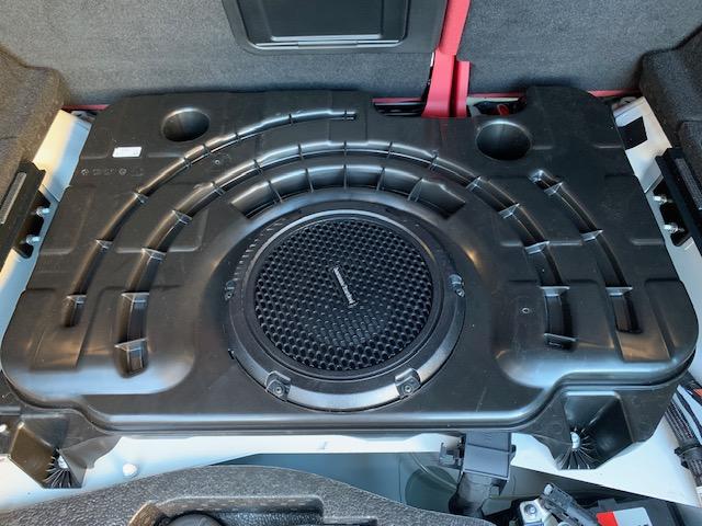 レヴァンテ グランスポーツ　後期型　ワンオーナー　禁煙車　パノラマサンルーフ　２１インチヘリオスホイール　ハーマンカーデン　ソフトクローズドア　三層コートパール　ＭＩＡシステム　全席シートヒーター　キックセンサー付電動テールゲート　ドライブレコーダー　ＥＴＣ（65枚目）