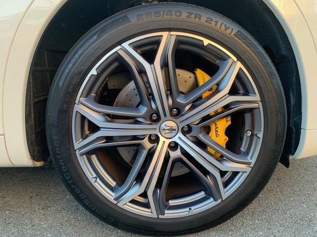 レヴァンテ グランスポーツ　後期型　ワンオーナー　禁煙車　パノラマサンルーフ　２１インチヘリオスホイール　ハーマンカーデン　ソフトクローズドア　三層コートパール　ＭＩＡシステム　全席シートヒーター　キックセンサー付電動テールゲート　ドライブレコーダー　ＥＴＣ（75枚目）