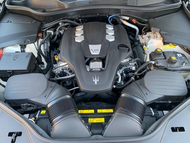 レヴァンテ グランスポーツ　後期型　ワンオーナー　禁煙車　パノラマサンルーフ　２１インチヘリオスホイール　ハーマンカーデン　ソフトクローズドア　三層コートパール　ＭＩＡシステム　全席シートヒーター　キックセンサー付電動テールゲート　ドライブレコーダー　ＥＴＣ（77枚目）