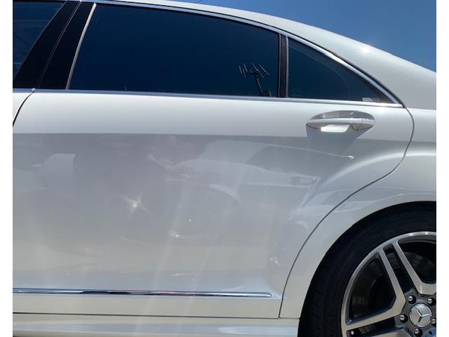 Ｓクラス Ｓ６３　ＡＭＧロング　キーレスゴー　４座席メモリー付パワーシート　４座席シートヒーター＆ベンチレーション　マッサージ機能付シート　リアドア＆リアガラス電動ブラインド　パワートランク　イージークローザー　フロント強化ブレーキ（14枚目）