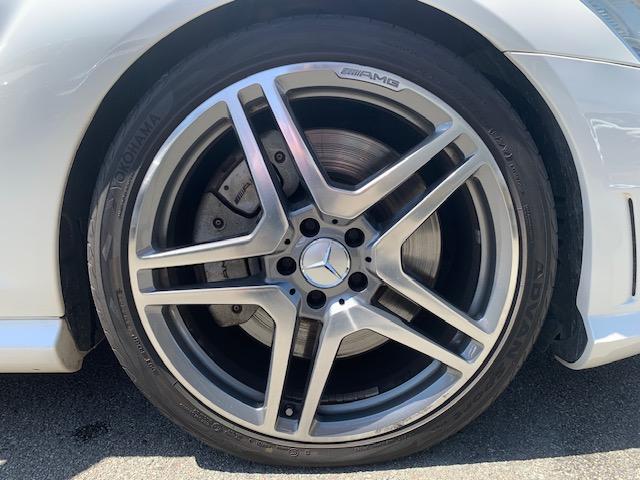 Ｓクラス Ｓ６３　ＡＭＧロング　キーレスゴー　４座席メモリー付パワーシート　４座席シートヒーター＆ベンチレーション　マッサージ機能付シート　リアドア＆リアガラス電動ブラインド　パワートランク　イージークローザー　フロント強化ブレーキ（77枚目）