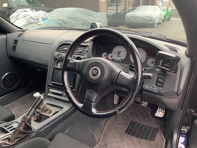 スカイライン GT-R Vスペック RAYS18AW フロントレカロシート NISMO320kmメーター NISMO3連メーター HKSブーストコントローラー HKSターボタイマー DefiアドバンスBFメーター&コントロールユニット(10枚目)