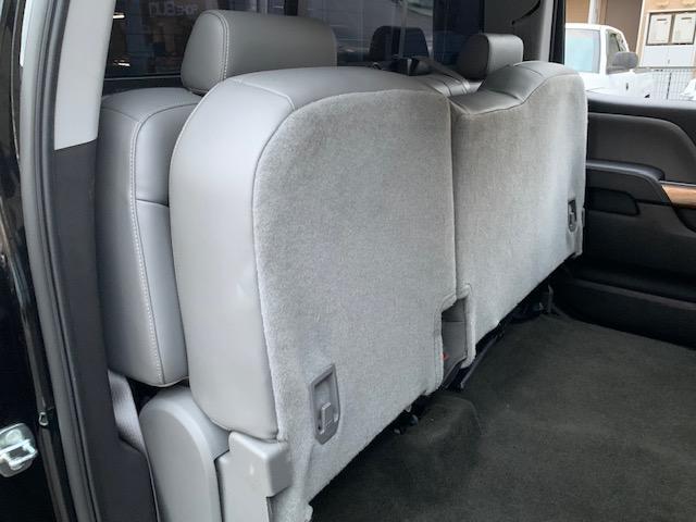 シボレーシルバラード １５００　ＬＴＺ　２ＷＤ　クルーキャブ　スタンダードＢＯＸ　自社直輸入　新車並行車　ワンオーナー　ＬＴＺプラスパッケージ　ハードトノカバー　ベッドライナー　フロントベンチシート　エンジンスターター　フロント＆サイド＆バックカメラ　Ｆ＆Ｒパーキングセンサー（21枚目）