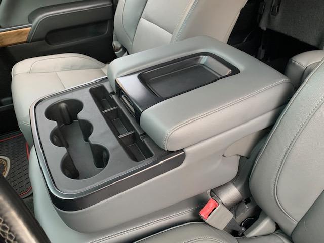 シボレーシルバラード １５００　ＬＴＺ　２ＷＤ　クルーキャブ　スタンダードＢＯＸ　自社直輸入　新車並行車　ワンオーナー　ＬＴＺプラスパッケージ　ハードトノカバー　ベッドライナー　フロントベンチシート　エンジンスターター　フロント＆サイド＆バックカメラ　Ｆ＆Ｒパーキングセンサー（23枚目）