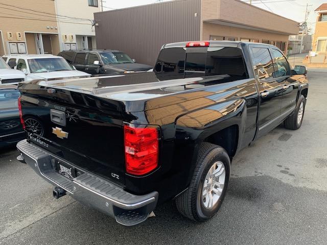 シボレーシルバラード １５００　ＬＴＺ　２ＷＤ　クルーキャブ　スタンダードＢＯＸ　自社直輸入　新車並行車　ワンオーナー　ＬＴＺプラスパッケージ　ハードトノカバー　ベッドライナー　フロントベンチシート　エンジンスターター　フロント＆サイド＆バックカメラ　Ｆ＆Ｒパーキングセンサー（54枚目）