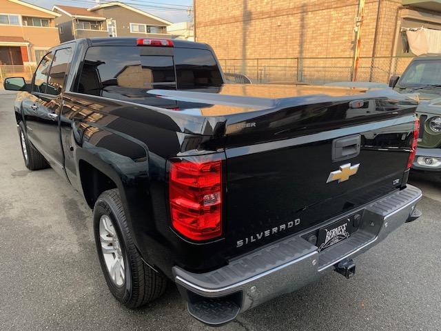 シボレーシルバラード １５００　ＬＴＺ　２ＷＤ　クルーキャブ　スタンダードＢＯＸ　自社直輸入　新車並行車　ワンオーナー　ＬＴＺプラスパッケージ　ハードトノカバー　ベッドライナー　フロントベンチシート　エンジンスターター　フロント＆サイド＆バックカメラ　Ｆ＆Ｒパーキングセンサー（55枚目）