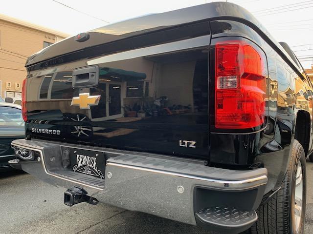 シボレーシルバラード １５００　ＬＴＺ　２ＷＤ　クルーキャブ　スタンダードＢＯＸ　自社直輸入　新車並行車　ワンオーナー　ＬＴＺプラスパッケージ　ハードトノカバー　ベッドライナー　フロントベンチシート　エンジンスターター　フロント＆サイド＆バックカメラ　Ｆ＆Ｒパーキングセンサー（62枚目）