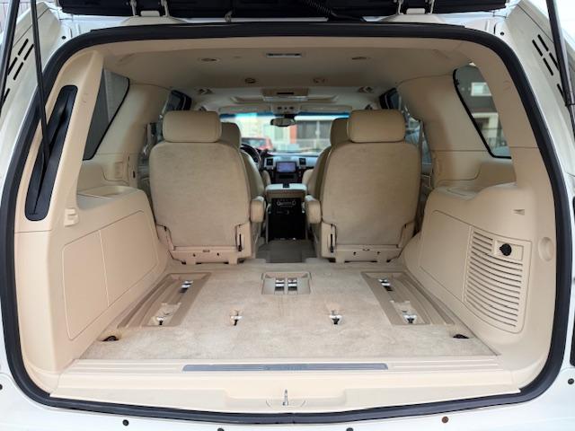 キャデラックエスカレード ベースグレード　１ナンバー登録　オートチェック走行履歴レポート付　弊社管理ユーザー様下取り車　弊社にて１１年間メンテナンス　パワーランニングボード　パワーバックドア　サイバーナビ　純正フリップダウンモニター　ＢＯＳＥ（20枚目）