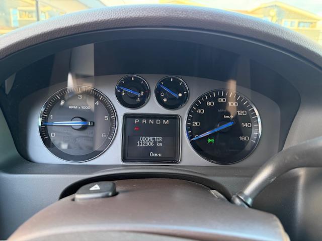 キャデラックエスカレード ベースグレード　１ナンバー登録　オートチェック走行履歴レポート付　弊社管理ユーザー様下取り車　弊社にて１１年間メンテナンス　パワーランニングボード　パワーバックドア　サイバーナビ　純正フリップダウンモニター　ＢＯＳＥ（28枚目）