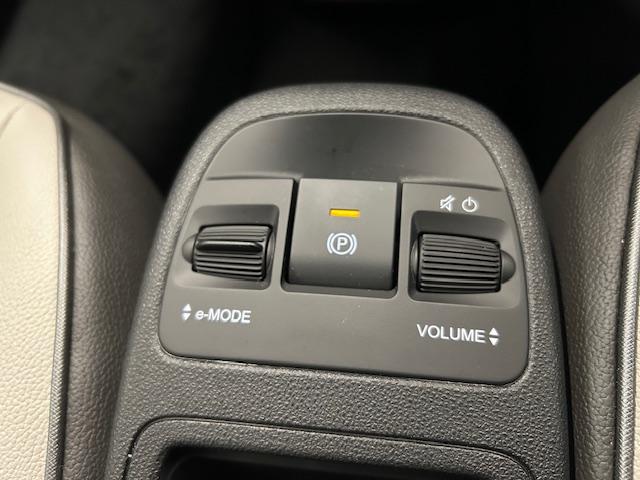 500e オープン ETC2.0車載器、電動開閉式ソフトトップ、レザーシート、シートヒーター(前席)、アダプティブクルーズコントロール、アイシンナビゲーションシステム、リアパーキングカメラ、360°ドライブレコーダー(30枚目)