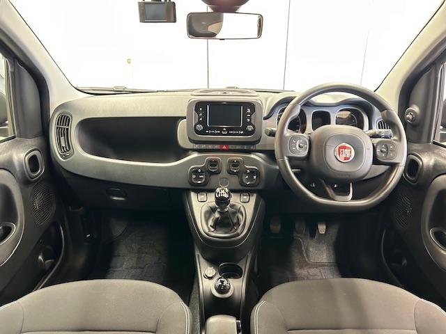 パンダ クロス　４×４　限定１００台フォレスタグリーン６ＭＴ、前席シートヒーター、ＬＥＤアディショナルリアゲート、ドライブモードセレクター、純正ＥＴＣ、純正ＦＲドラレコ、オートライト、フロントフォグランプ、レインセンサー（4枚目）