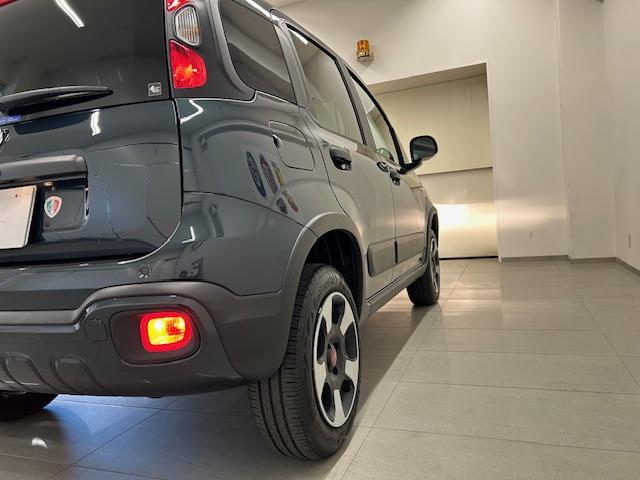 パンダ クロス　４×４　限定１００台フォレスタグリーン６ＭＴ、前席シートヒーター、ＬＥＤアディショナルリアゲート、ドライブモードセレクター、純正ＥＴＣ、純正ＦＲドラレコ、オートライト、フロントフォグランプ、レインセンサー（20枚目）