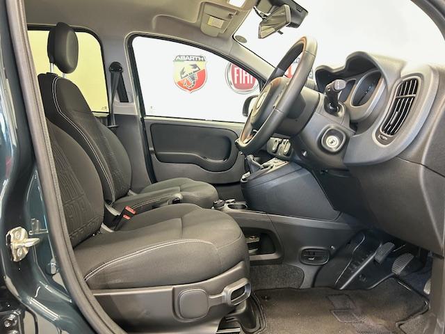 パンダ クロス　４×４　限定１００台フォレスタグリーン６ＭＴ、前席シートヒーター、ＬＥＤアディショナルリアゲート、ドライブモードセレクター、純正ＥＴＣ、純正ＦＲドラレコ、オートライト、フロントフォグランプ、レインセンサー（32枚目）