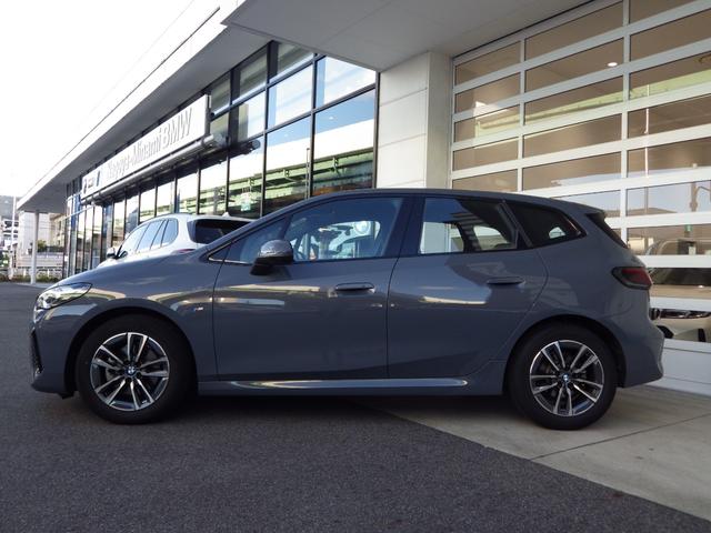 2シリーズ 218iアクティブツアラー Mスポーツ 1オーナー ハーフレザーシート 360°カメラハンズオフアシスト シートヒーター ヘッドアップディスプレイ 前方衝突軽減 車線逸脱警告 純正17AW ラジアルタイヤ ワイヤレス充電 Bluetooth(7枚目)