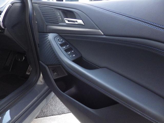 2シリーズ 218iアクティブツアラー Mスポーツ 1オーナー ハーフレザーシート 360°カメラハンズオフアシスト シートヒーター ヘッドアップディスプレイ 前方衝突軽減 車線逸脱警告 純正17AW ラジアルタイヤ ワイヤレス充電 Bluetooth(18枚目)