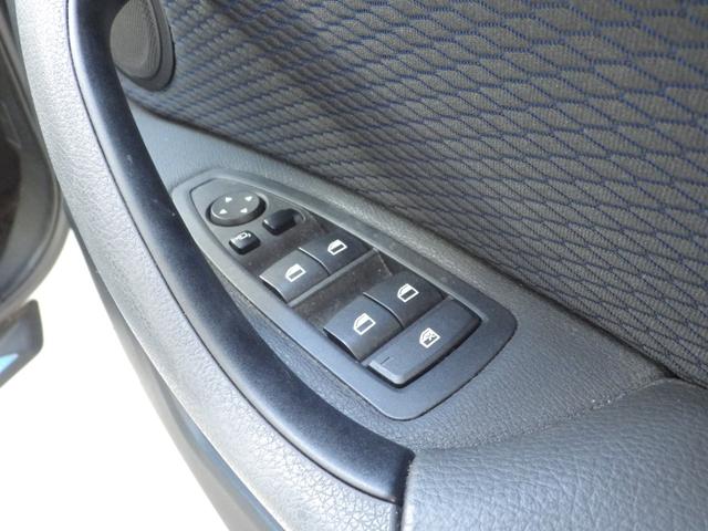 Ｘ１ ｓＤｒｉｖｅ　１８ｉ　Ｍスポーツ　１オーナー車　純正１８インチアルミホイール　コンフォートアクセス　ＣＤ・ＤＶＤ再生　ミラーＥＴＣ　アルカンターラシート　バックカメラ（16枚目）