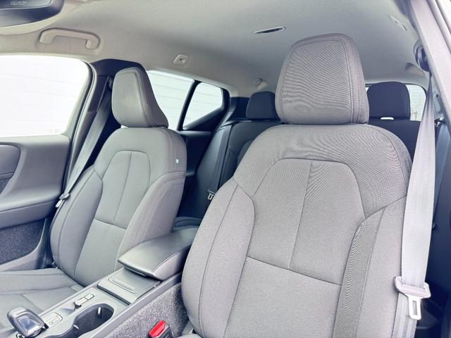 XC40 B4 モメンタム 純正HDDナビ 地デジTV LEDヘッドライト 360°カメラ パワーテールゲート 運転席パワーシート 純正18インチAW ETC AppleCarPlay AndroidAuto(33枚目)