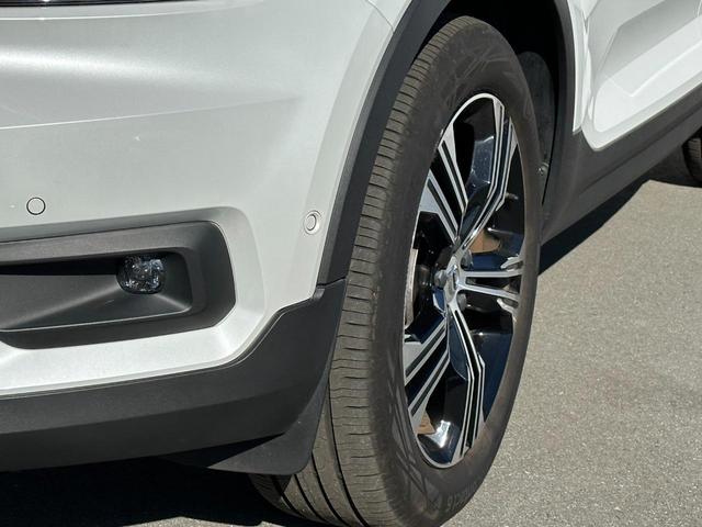 ＸＣ４０ Ｂ４　ＡＷＤ　インスクリプション　認定中古車／禁煙車／ブロンドレザー／フロント＆リヤシートヒーター／純正ナビ／ＴＶ／Ｂｌｕｅｔｏｏｔｈ／カープレイ／アンドロイドＡ／衝突軽減Ｂ／全周囲カメラ／ＥＴＣ（45枚目）